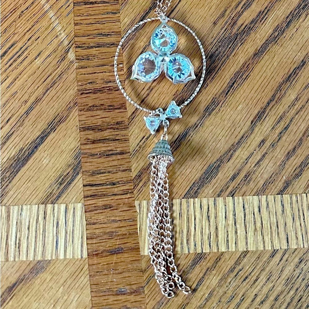 Long necklace - Picture 1 of 4